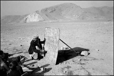(c) Abbas / Magnum Photos