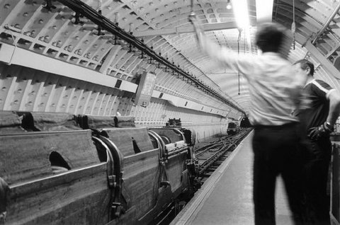 (c) Peter Marlow / Magnum Photos