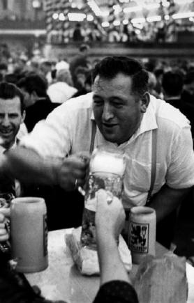 (c) Henri Cartier-Bresson / Magnum Photos