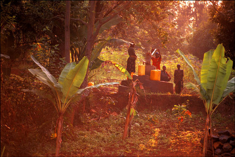 (c) Ian Berry / Magnum Photos