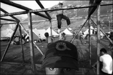 (c) Nikos Economopoulos / Magnum Photos