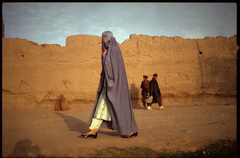 (c) Thomas Dworzak / Magnum Photos