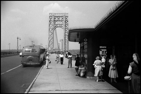 (c) Erich Hartmann / Magnum Photos