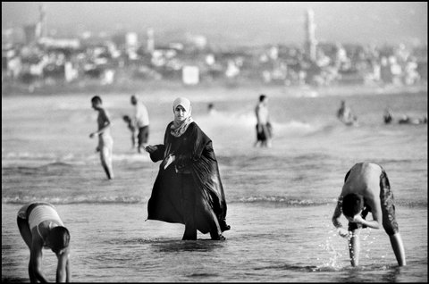 (c) Abbas / Magnum Photos