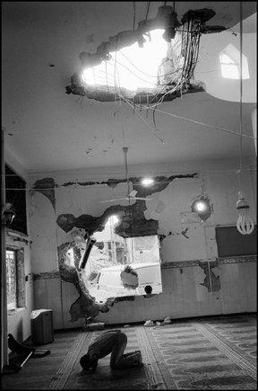 (c) Abbas / Magnum Photos