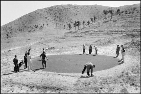 (c) Abbas / Magnum Photos