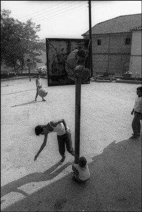 (c) Nikos Economopoulos / Magnum Photos