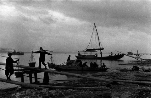 (c) Marc Riboud / Magnum Photos
