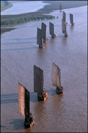 (c) Bruno Barbey / Magnum Photos