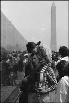 (c) Erich Hartmann / Magnum Photos