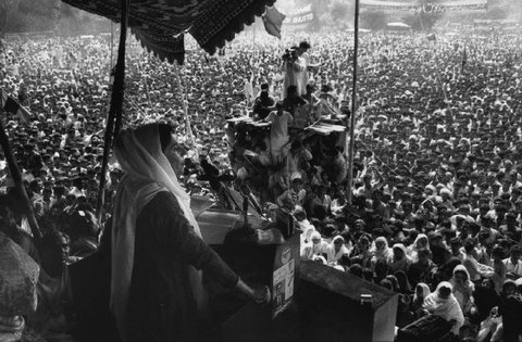 (c) Abbas / Magnum Photos