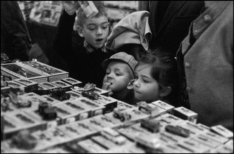 (c) Henri Cartier-Bresson / Magnum Photos