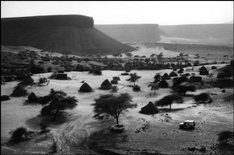 (c) Raymond Depardon / Magnum Photos