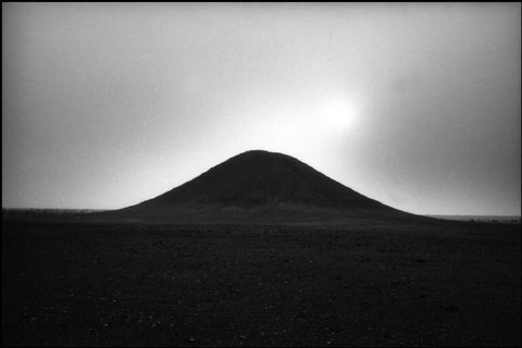 (c) Raymond Depardon / Magnum Photos