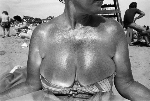 (c) Bruce Gilden / Magnum Photos