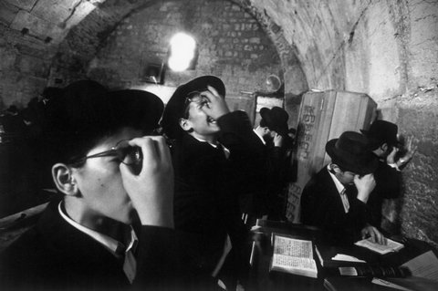 (c) Larry Towell / Magnum Photos