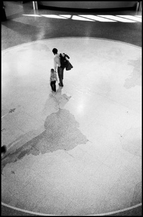(c) Erich Hartmann / Magnum Photos
