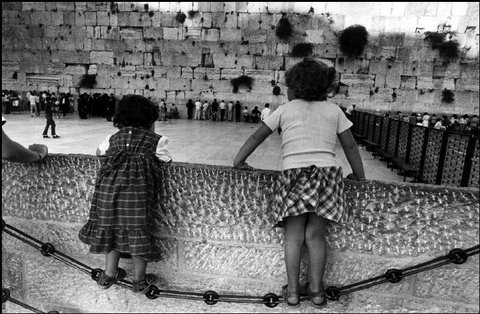 (c) Micha Bar Am / Magnum Photos