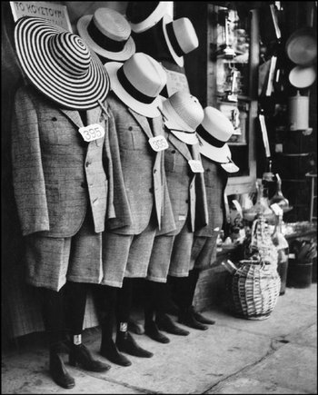 (c) Herbert List / Magnum Photos
