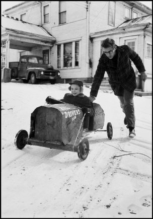 (c) Dennis Stock / Magnum Photos