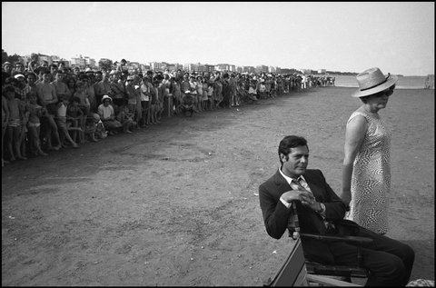 (c) Nicolas Tikhomiroff / Magnum Photos