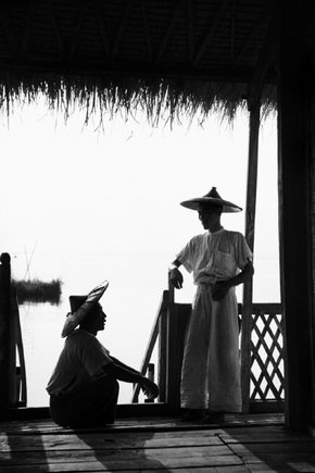 (c) George Rodger / Magnum Photos