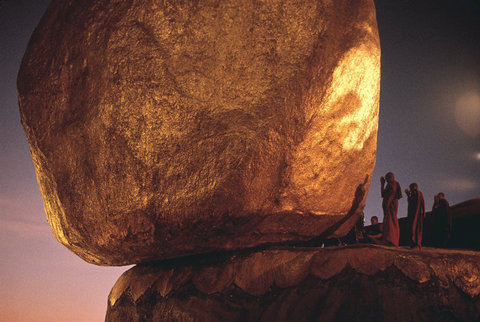 (c) Steve McCurry / Magnum Photos