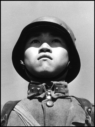 (c) Cornell Capa Photos by Robert Capa © 2001 / Magnum Photos