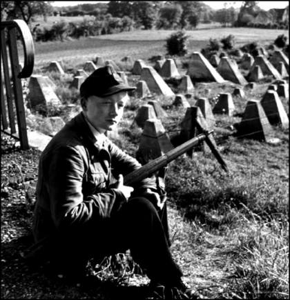 (c) David Seymour / Magnum Photos