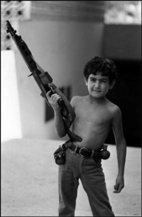 (c) Raymond Depardon / Magnum Photos