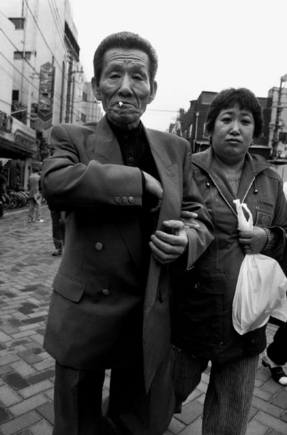(c) Bruce Gilden / Magnum Photos