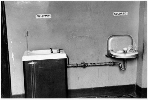 (c) Elliott Erwitt  / Magnum Photos