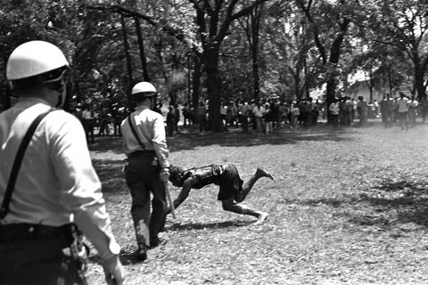 (c) Bob Adelman / Magnum Photos