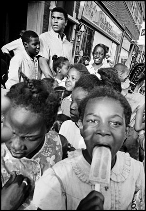 (c) Thomas Hoepker / Magnum Photos