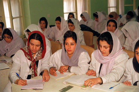 (c) Abbas / Magnum Photos