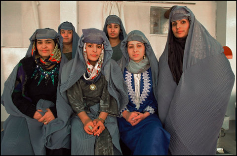 (c) Abbas / Magnum Photos