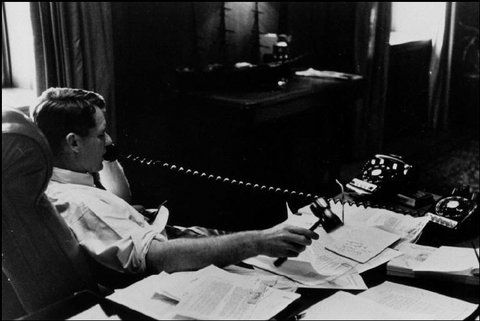 (c) Henri Cartier-Bresson / Magnum Photos