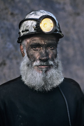 (c) Steve McCurry / Magnum Photos