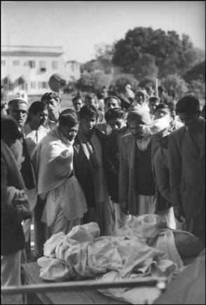 (c) Henri Cartier-Bresson / Magnum Photos