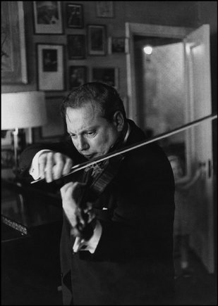 (c) Henri Cartier-Bresson / Magnum Photos