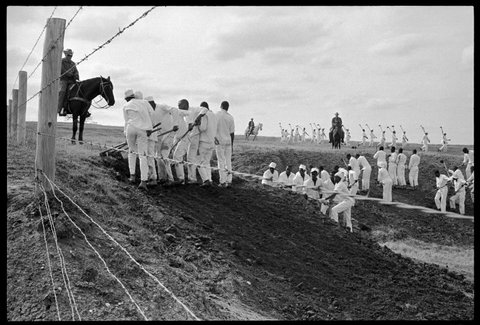 (c) Danny Lyon / Magnum Photos