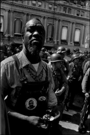 (c) Raymond Depardon / Magnum Photos