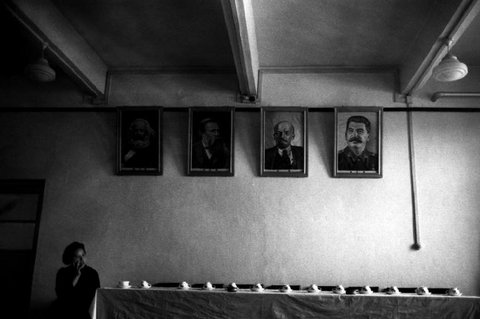 (c) Marc Riboud / Magnum Photos