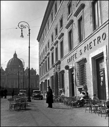 (c) David Seymour / Magnum Photos