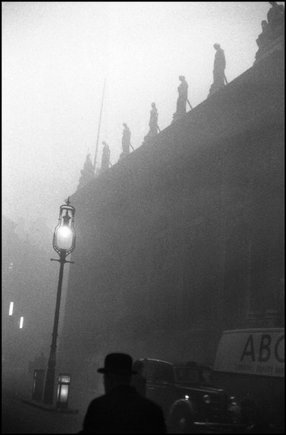 (c) Sergio Larrain / Magnum Photos