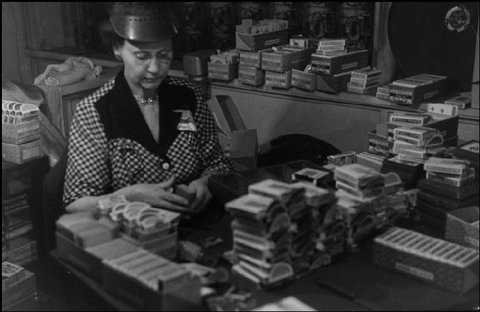 (c) Henri Cartier-Bresson / Magnum Photos