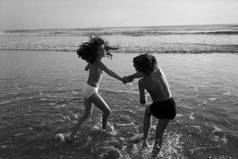 (c) Richard Kalvar / Magnum Photos