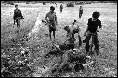(c) Philip Jones Griffiths  / Magnum Photos