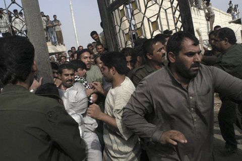 (c) Thomas Dworzak / Magnum Photos