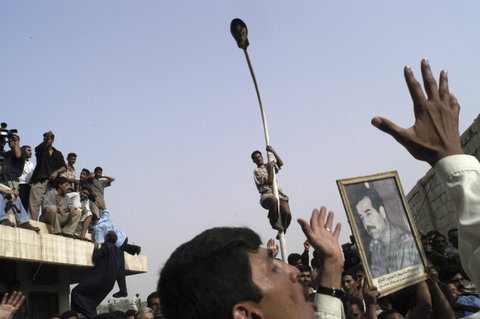 (c) Thomas Dworzak / Magnum Photos